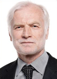 Dr Denis Richard